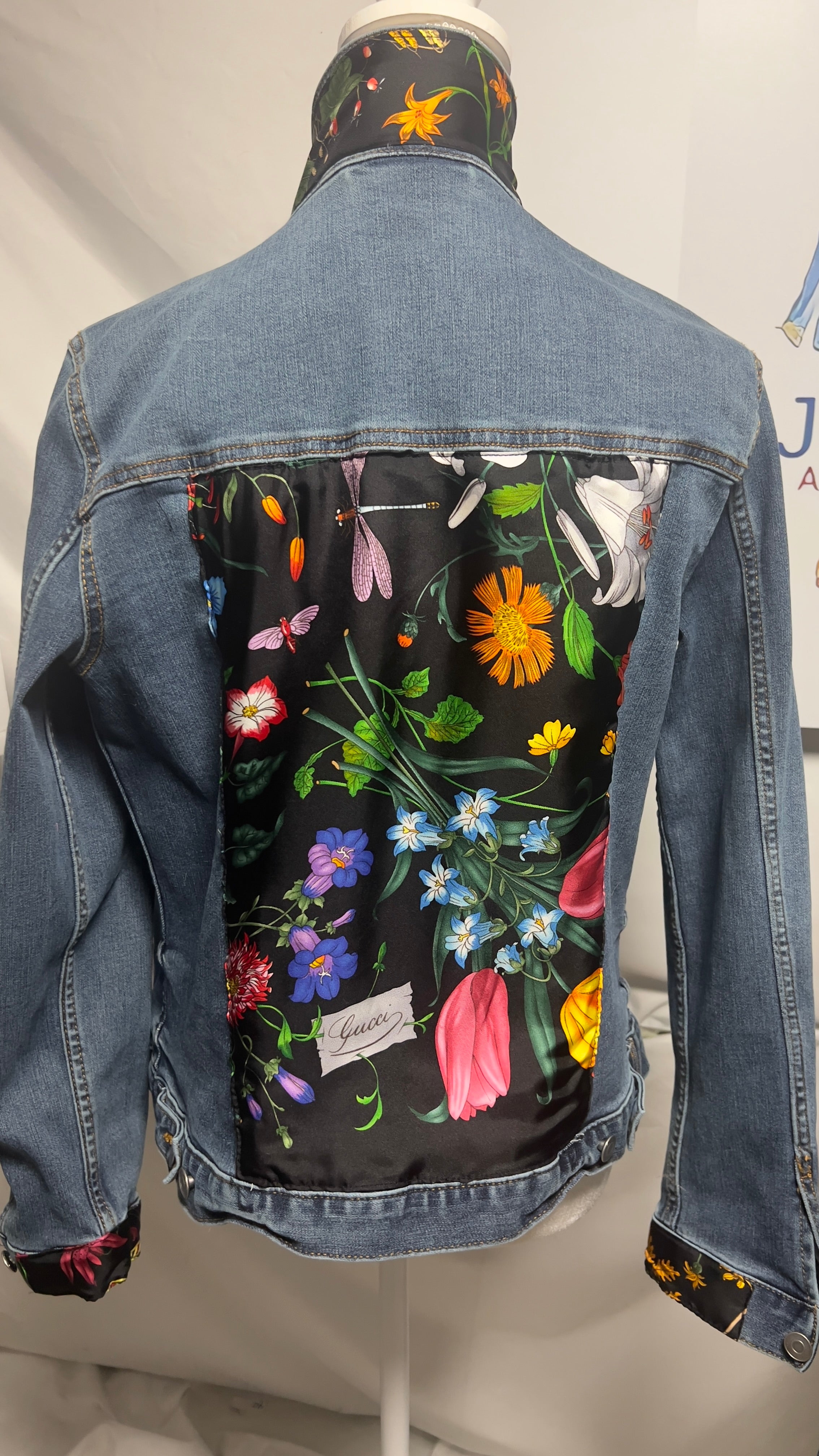 Hand Painted sunflower denim jacket, Autumn Fall painted flower jean j | Flower  jeans, Painted denim, Floral jeans